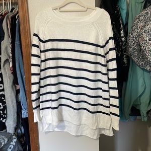 WOMENS sweater from old navy new condition XL